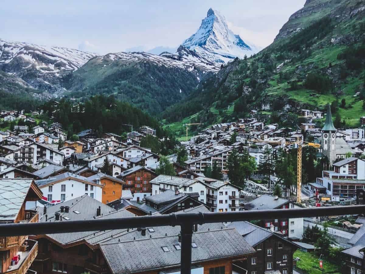 Take a look at how Switzerland has dealt with its heroin problem.